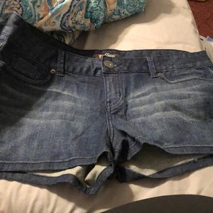 Guess shorts